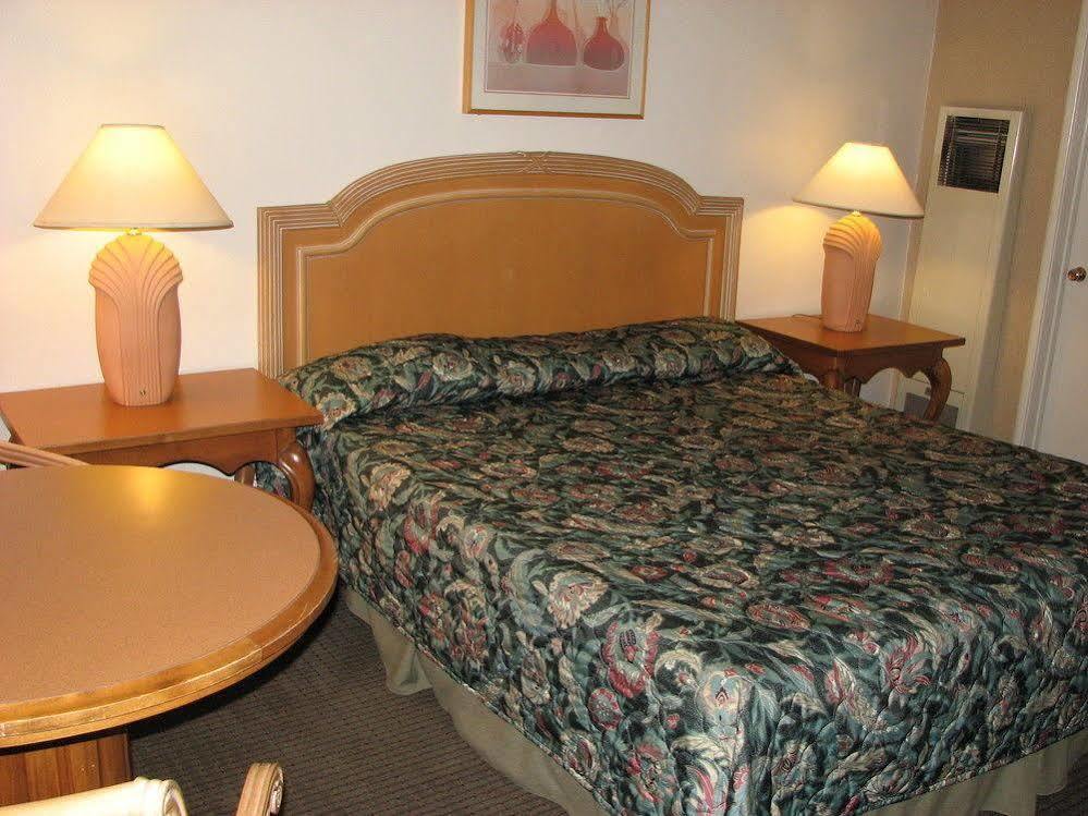 Safari Inn - Chico Exteriör bild
